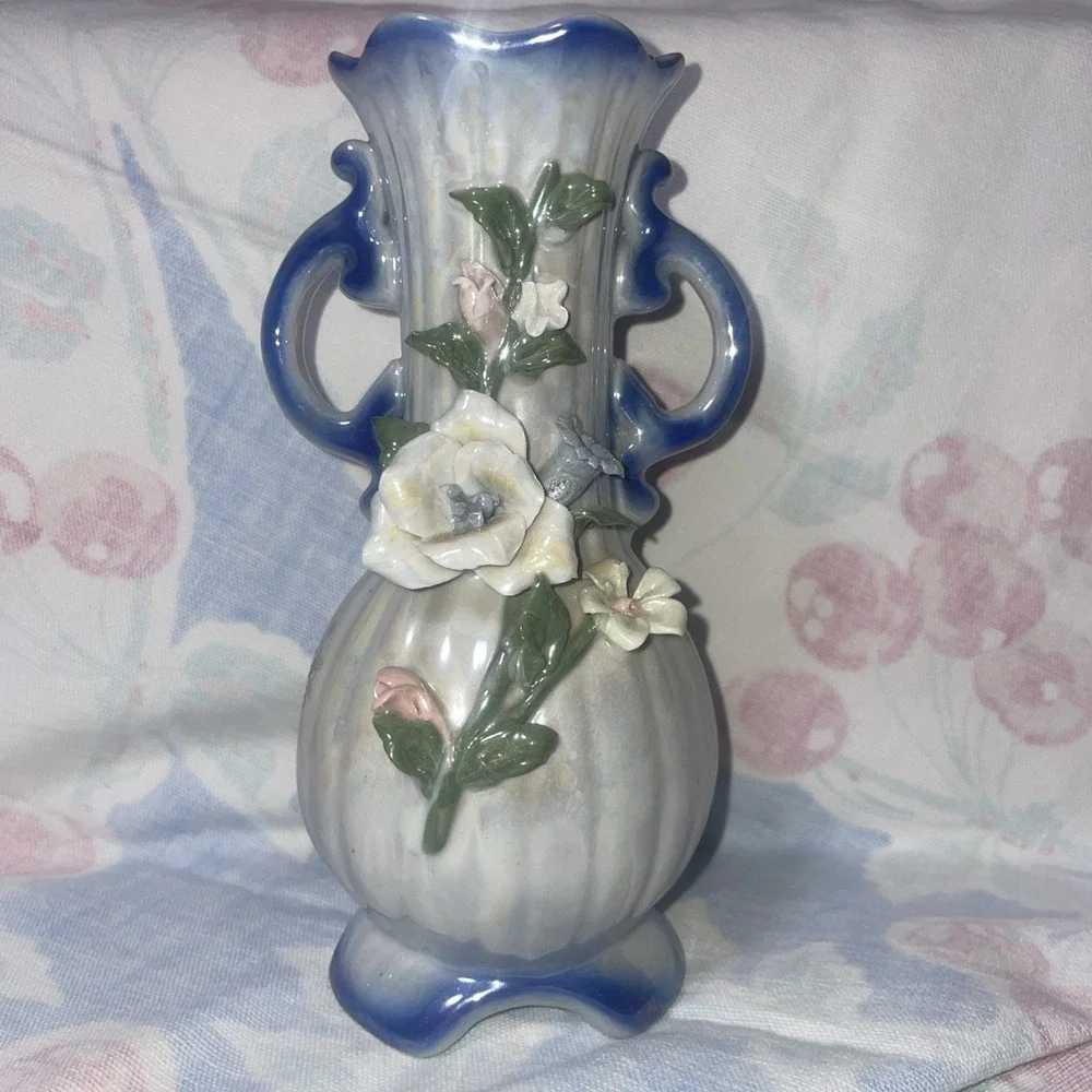 Vase Lusterware Iridescent Hand Painted‎ Floral Rose Cottagecore VTG